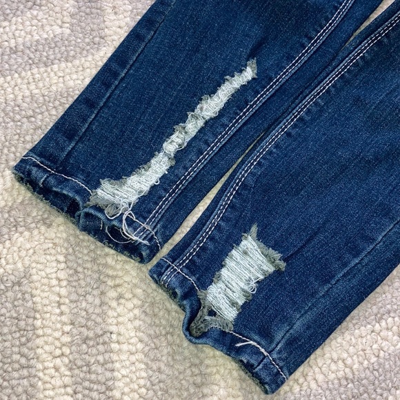 High Rise Curvy Ripped Jeans Size 00 - Picture 3 of 5